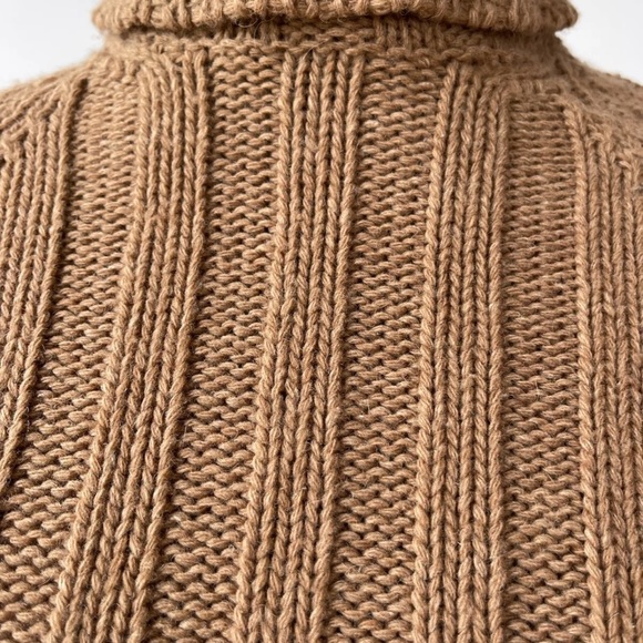 Vintage Dolce & Gabbana Sweater - Picture 6 of 10